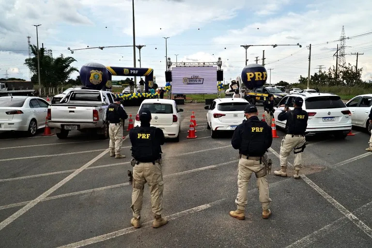 Com foco na prevenção de acidentes, o comando alinha-se com a missão da PRF em executar um serviço de excelência, protegendo vidas.