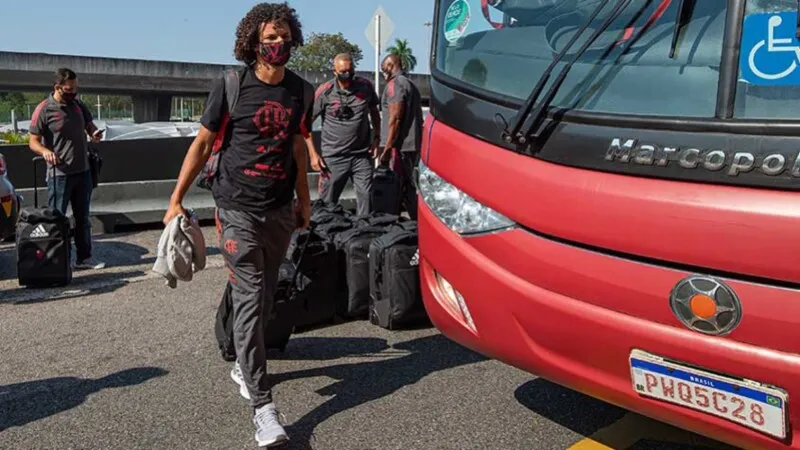 Elenco do Fla se vacinou no Rio
