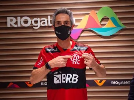 Treinador assinou um contrato de dois anos com o Fla