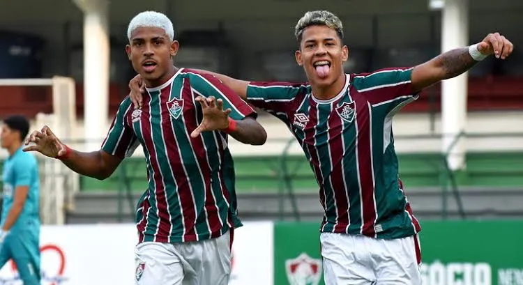 John Kennedy chegou a 3 gols na competição