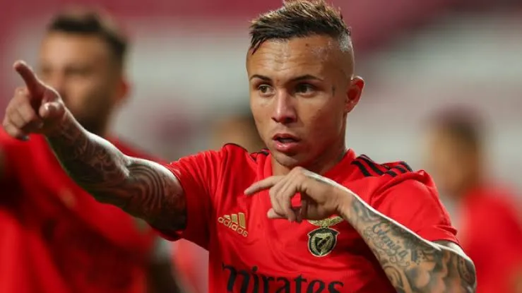 Everton Cebolinha se destacou no Grêmio antes de ir para o Benfica