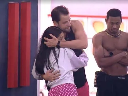 Gustavo ainda tem chance de se salvar pelo bate e volta