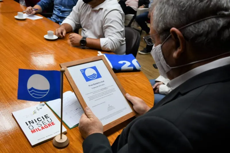 O prêmio é c0ncedido aos candidatos pelo Instituto em Rede, organização não governamental que visa a proteção de ecossistemas naturais e sítios de valor histórico e cultural