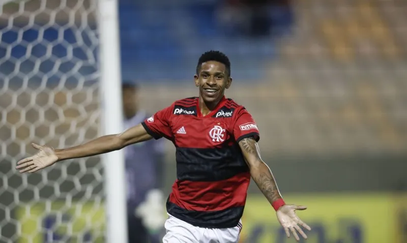 Garotos do Ninho vão dando show na copinha