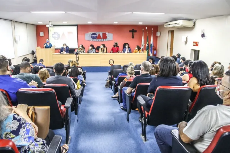 Durante a ocasião, foi concedido o Título de Cidadão Niteroiense para o advogado Álvaro Sérgio Gouvêa Quintão (OAB-RJ).