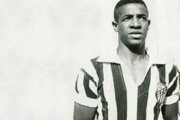 Ele entrou no clube em 1956