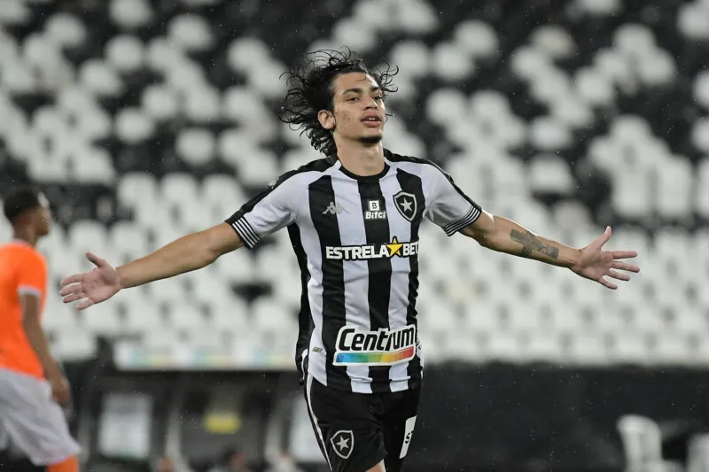 Botafogo vence Nova Iguaçu no Carioca 2022