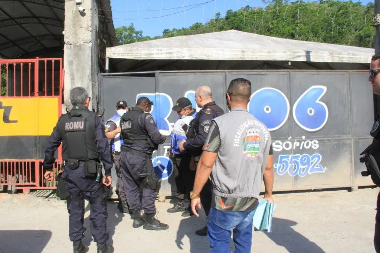 A primeira ação, no bairro Arsenal, foi realizada de forma integrada entre a Secretaria de Ordem Pública de São Gonçalo