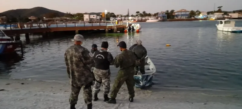 Durante o primeiro mês de ações foram apreendidas 13 redes de pesca e cerca de 70 kg de pescado