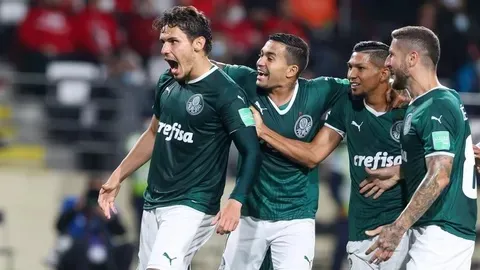 Raphael Veiga foi o autor do primeiro gol