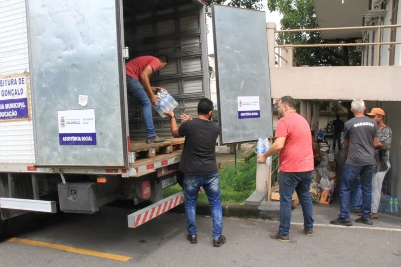 Confira os endereços dos pontos de coleta de água potável e fraldas