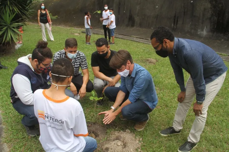 Entre os destaques destes primeiros meses de atuação, estão a estruturação do Getulinho Amigo do Clima, o projeto piloto da Escola no Clima e uma parceria inédita entre Niterói e Rio para defender uma agenda única de combate à emergência climática