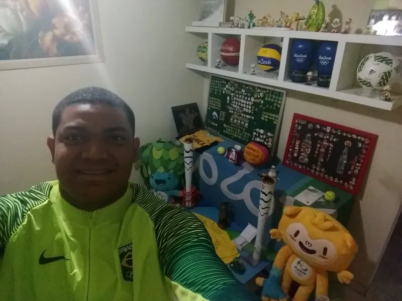 O gonçalense coleciona itens das Olimpíadas desde 2007
