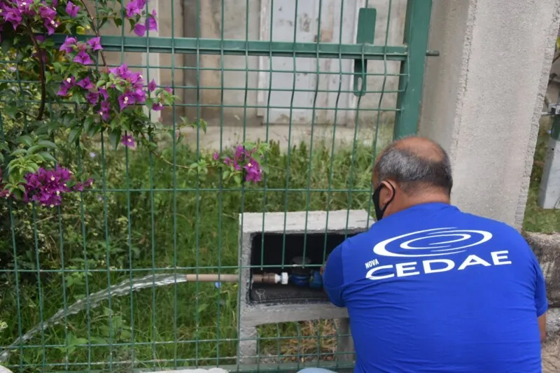 Mais de 3 km de rede foram ligadas neste sábado (11/09) no Loteamento Vivendas de Itaipuaçu

 
