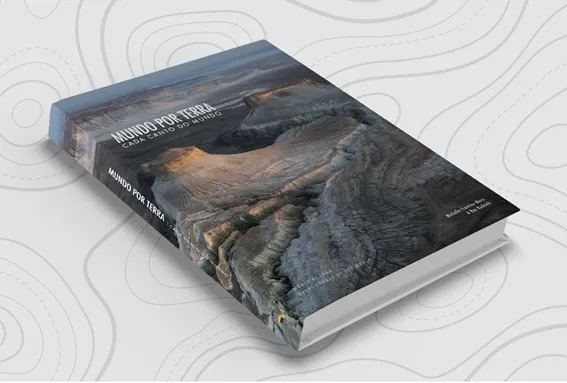 Imagem ilustrativa da imagem Casal de brasileiros lança livro fotográfico com imagens das duas voltas ao mundo que fizeram de carro