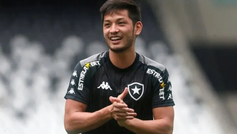 Oyama foi um dos principais destaques do Botafogo na Série B de 2021