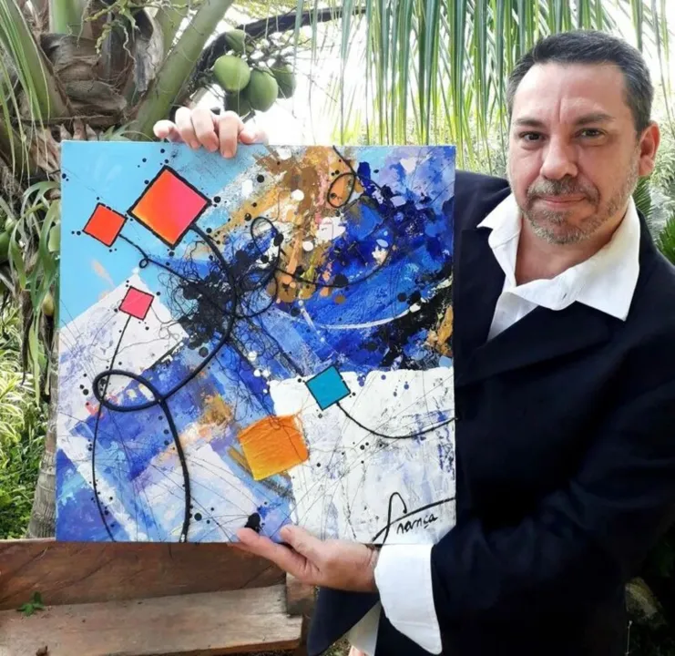 Michel começou a pintar na infância incentivado pelos pais