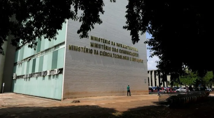 O concurso é composto por provas objetivas e exame de títulos