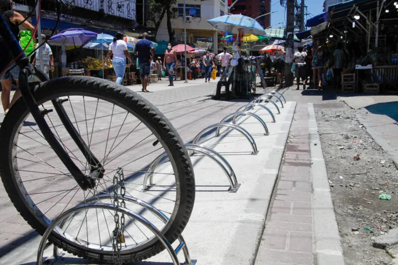 As equipes da Secretaria de Desenvolvimento Urbano seguem em ritmo acelerado nas obras do espaço, que já mudou a dinâmica urbana em Alcântara.  