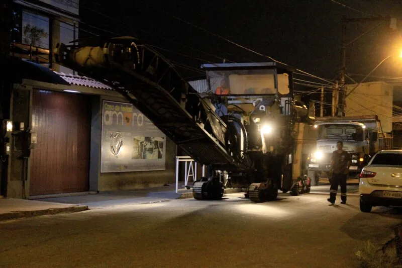 Obras no bairro Alcântara