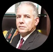Marcus Henrique Pinto Basílio, 2º vice-presidente do TJ-RJ, é autor de decisão  
