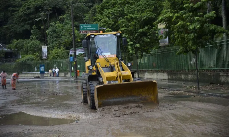 O acumulado de 24 horas de chuva superou a marca dos 40mm em algumas regiões