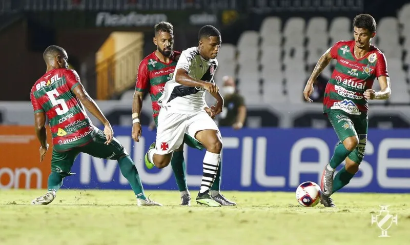 Vasco chega ao confronto com o melhor ataque da competição, com 11 gols