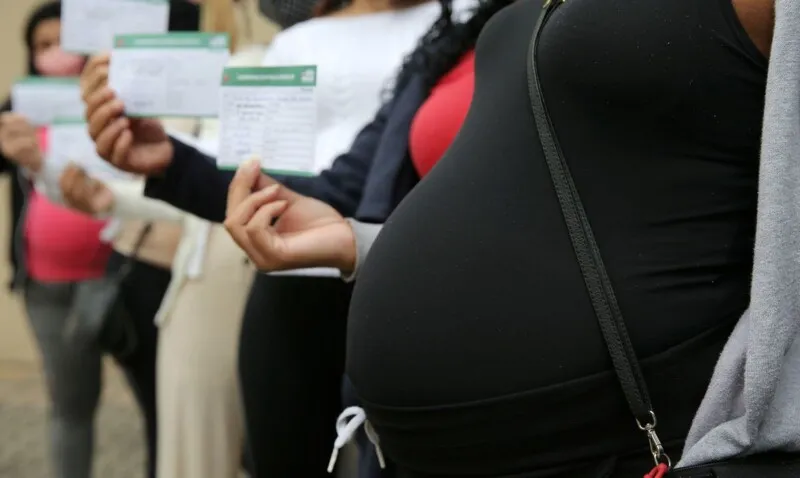 Gestantes imunizadas podem voltar ao trabalho presencial
