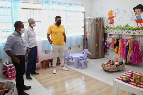 A UMEI conta com 103 alunos, do maternal ao pré II, que irão usufruir da brinquedoteca, que contém os mais variados brinquedos e formas lúdicas de aprendizado, além de uma parede reservada para o desenho dos alunos