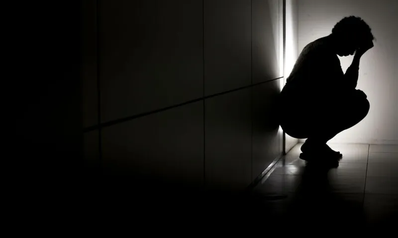 Uma a cada 100 mortes registradas pela OMS em 2019 foram por suicídio