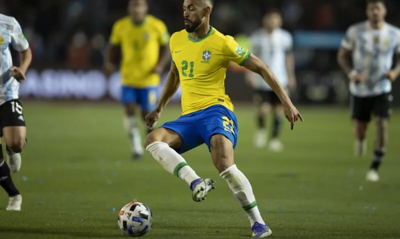Brasil deve vir à campo com trio de ataque composto por Raphinha, Matheus Cunha e Vinícius Júnior