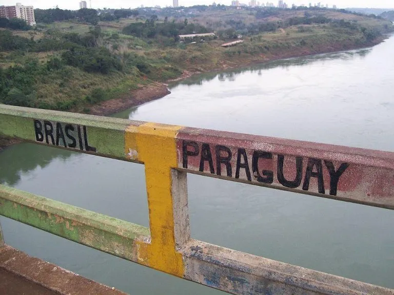 Fronteira entre Brasil e Paraguai