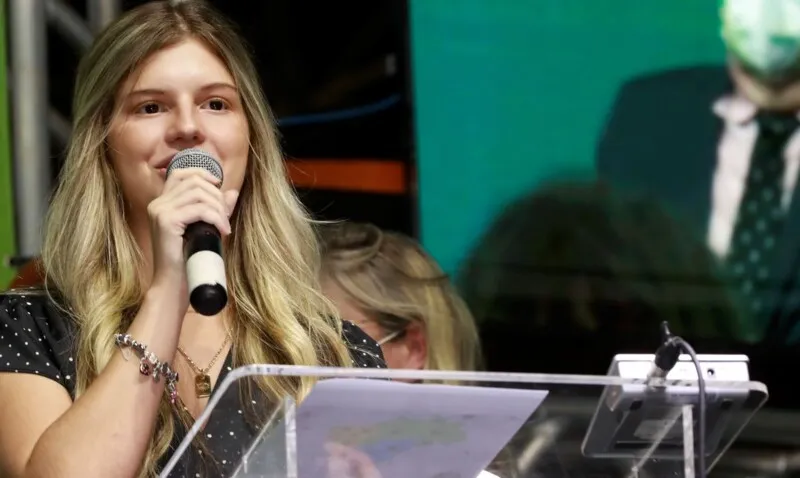 Verena Paccola Menezes