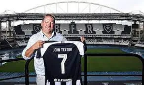John Textor, novo dono do clube, vai investir para a disputa do brasileiro