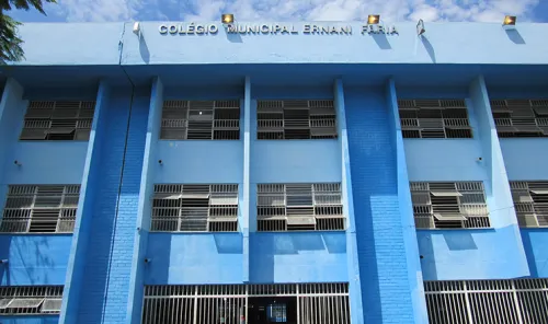 Colégio Municipal Ernani Faria em Neves, São Gonçalo