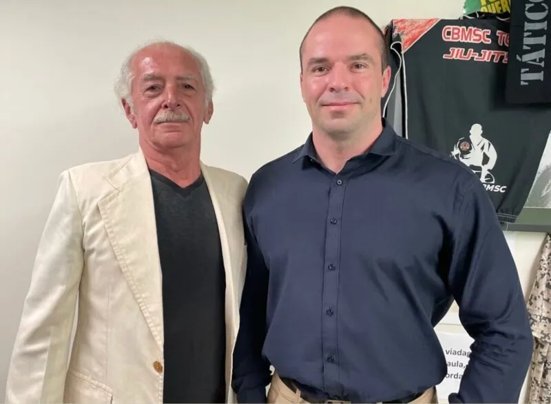 Marco Antonio (esquerda) e Jessé Lopes (direita)