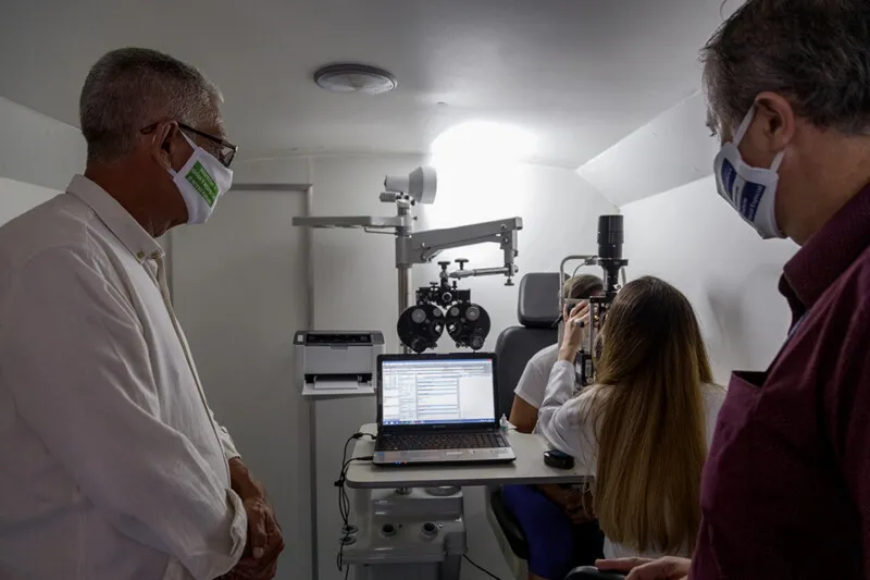 A iniciativa ofereceu serviços de aferição de pressão arterial, isenção de documentação com equipes do Comitê do Sub-Registro, atendimentos com nutricionista, oficinas de bijuterias e economia de energia elétrica