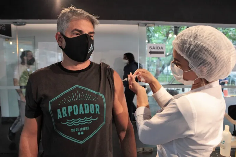 O município já concluiu a vacinação com a primeira dose contra a Covid-19 dos grupos prioritários 