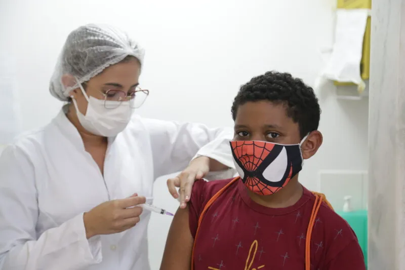 Objetivo da campanha é atualizar a caderneta de vacinação dos pequenos