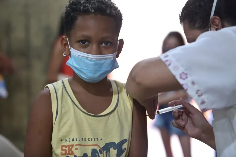 Qualquer jovem da cidade dentro deste grupo já pode tomar a primeira dose do imunizante
