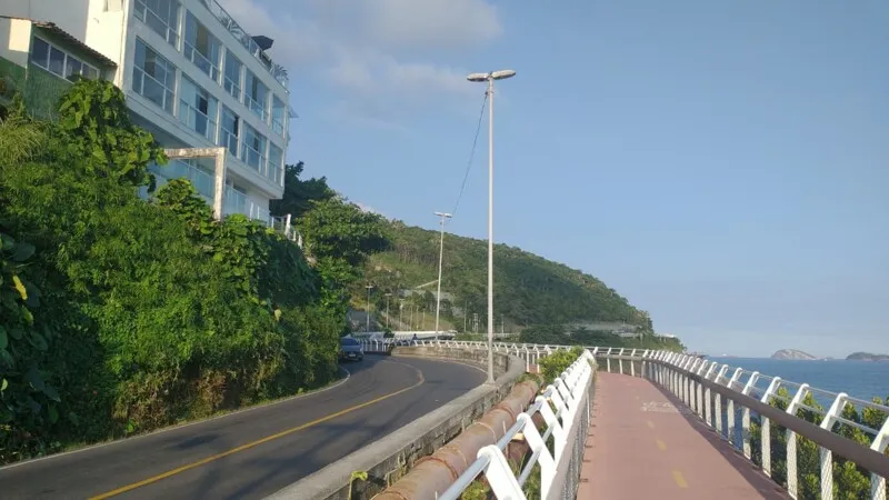 Casal caiu no mar após tentar resgatar dois cachorros 