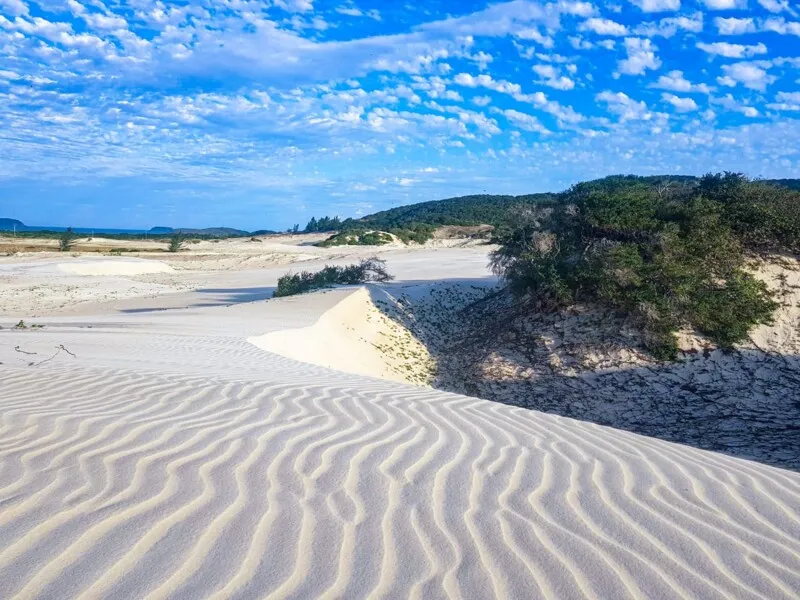 Só poderão operar no local veículos previamente cadastrados na Prefeitura de Cabo Frio