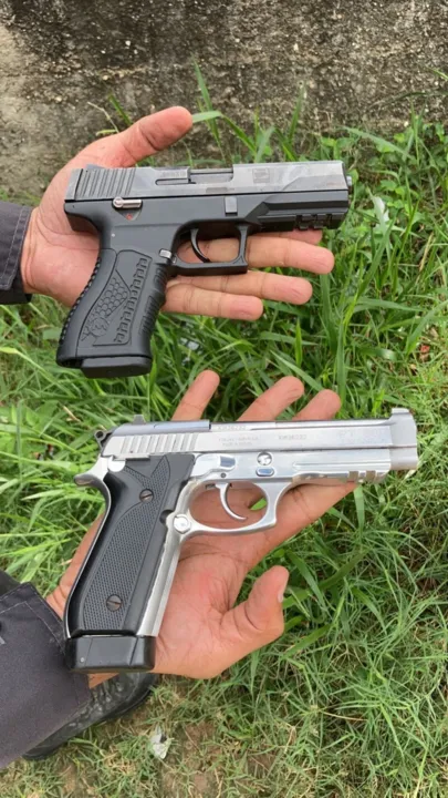 Armas foram apreendidas 