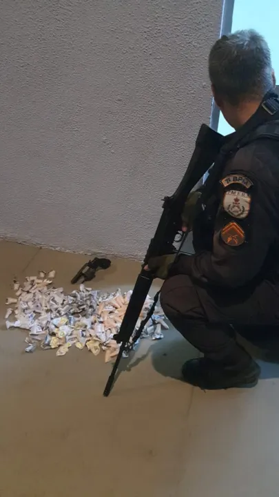 Material apreedido com o suspeito