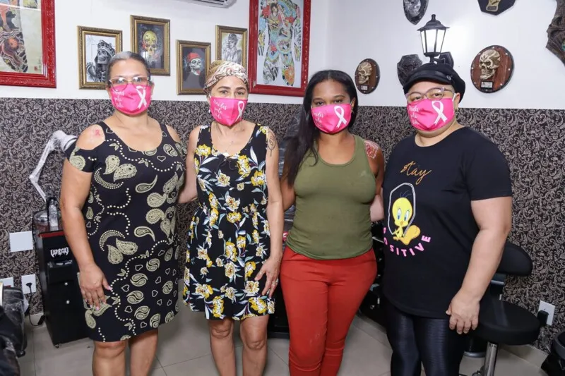 As quatro mulheres fazem parte do grupo 'Unidas pela Vida'
