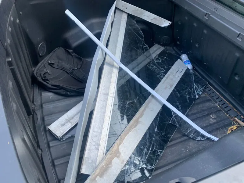 Homens estavam furtando peças de alumínio da Estação Morro do Outeiro