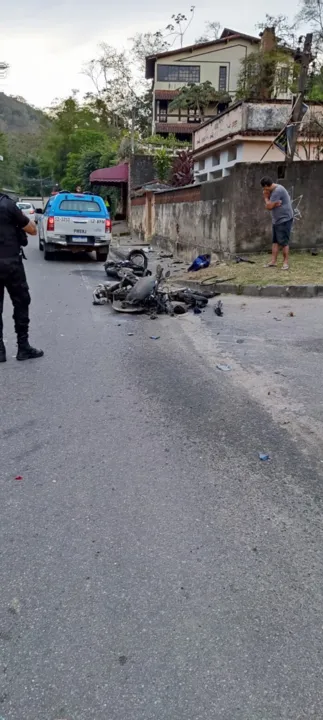 Uma pessoa morreu e outra ficou gravemente ferida.  