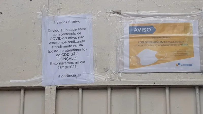 Nota exposta pela gerência nos muros da sede