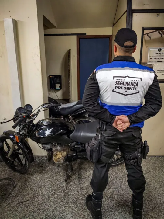 A moto apreendida estava com motor e chassi adulterados 