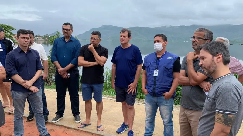 Ação é acompanhada por ambientalistas, pescadores, moradores e autoridades